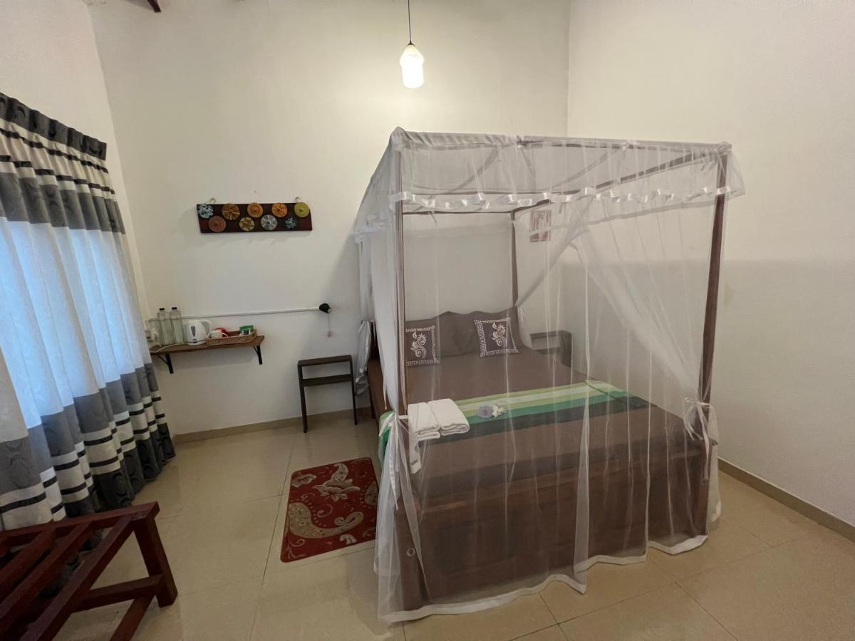 Tembo Cottage Wilpattu Exterior photo
